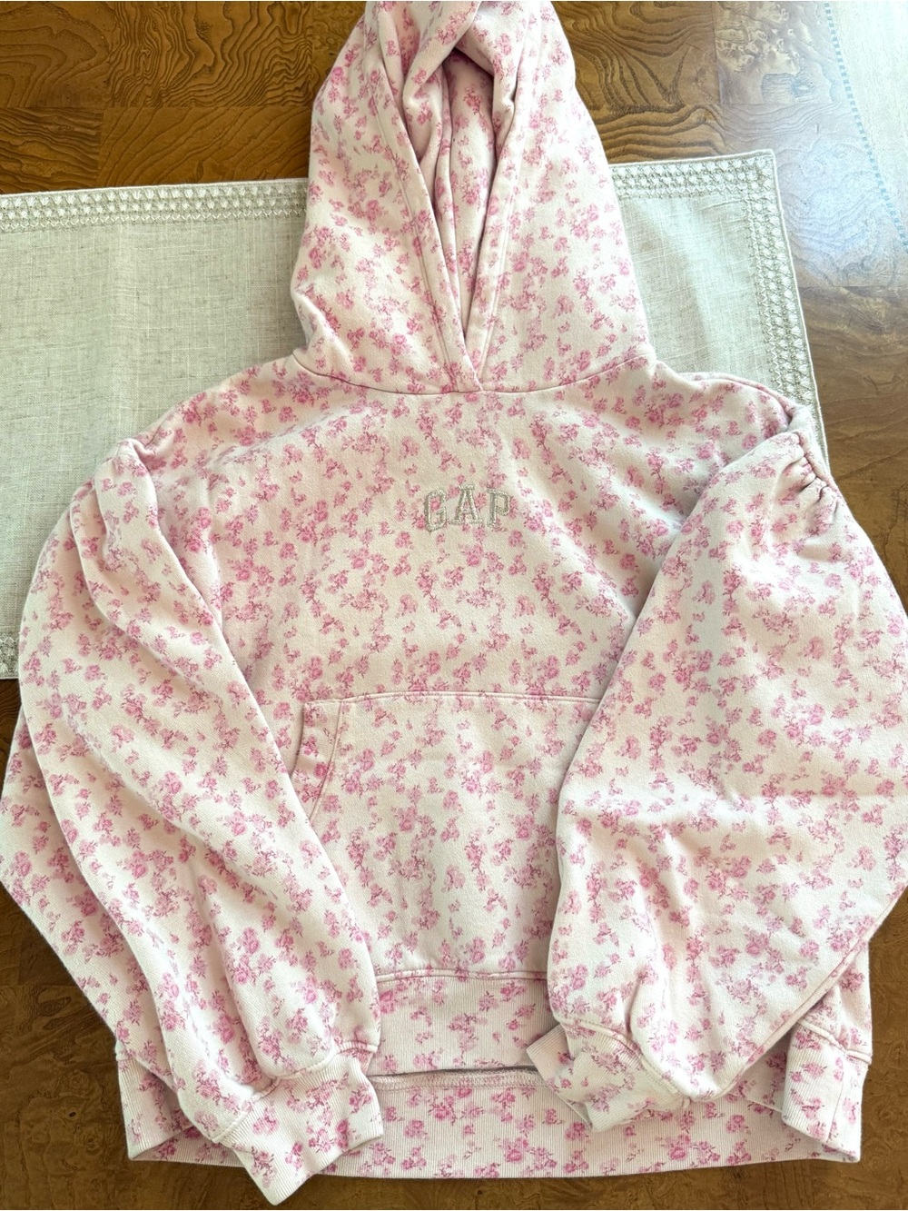 gap x love shack fancy floral cropped logo hoodie size XL